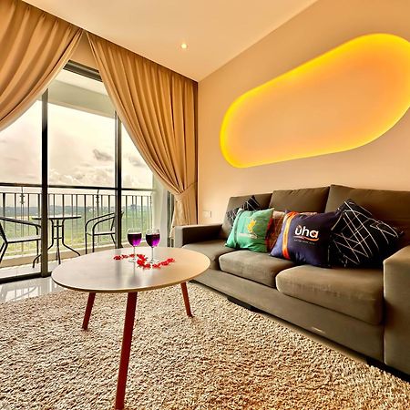 Teega Suites By Rr Jbcity นุสาจายา ภายนอก รูปภาพ