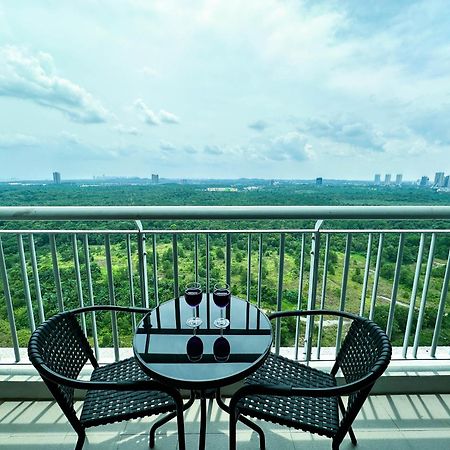 Teega Suites By Rr Jbcity นุสาจายา ภายนอก รูปภาพ