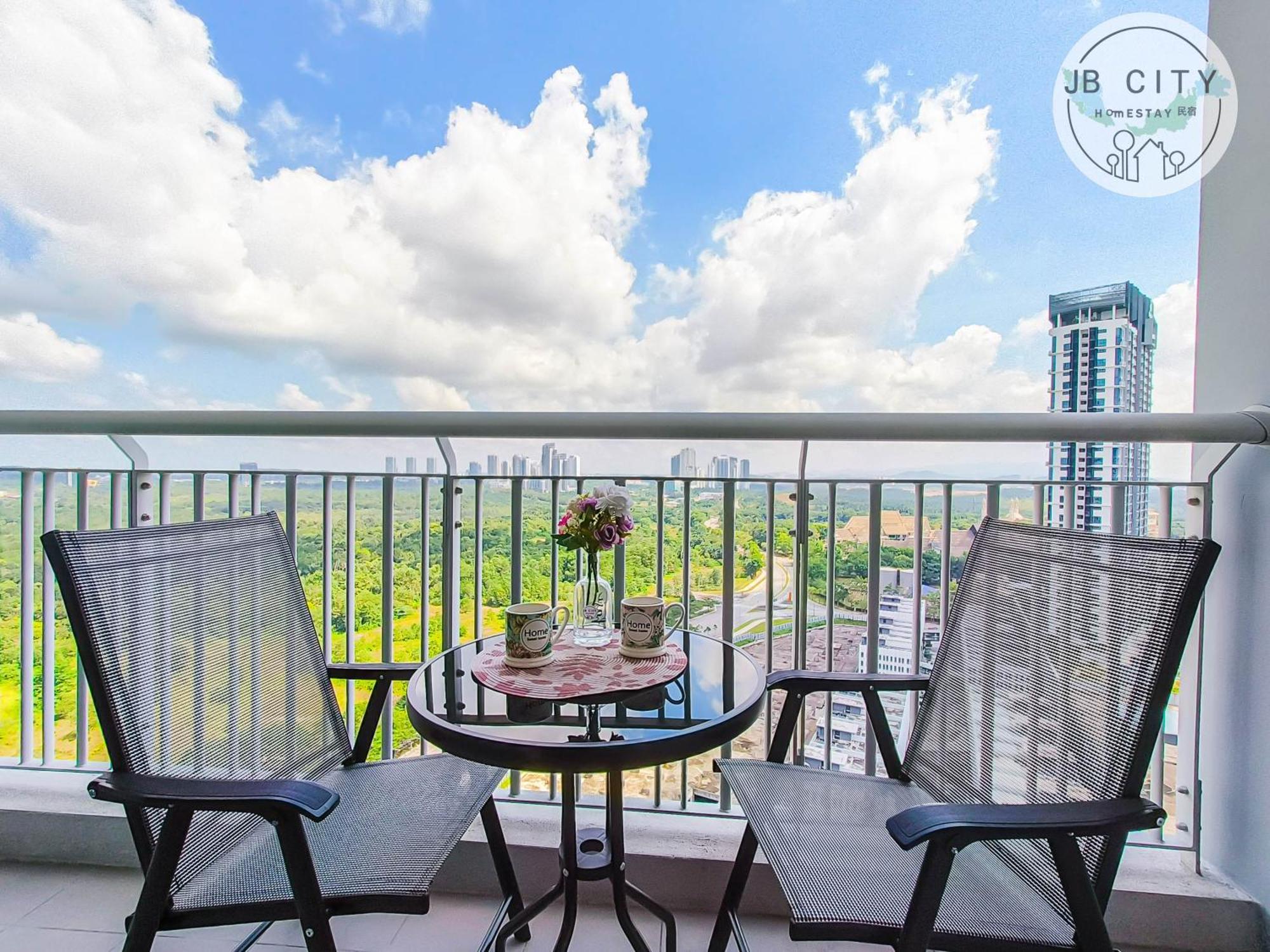 Teega Suites By Rr Jbcity นุสาจายา ภายนอก รูปภาพ